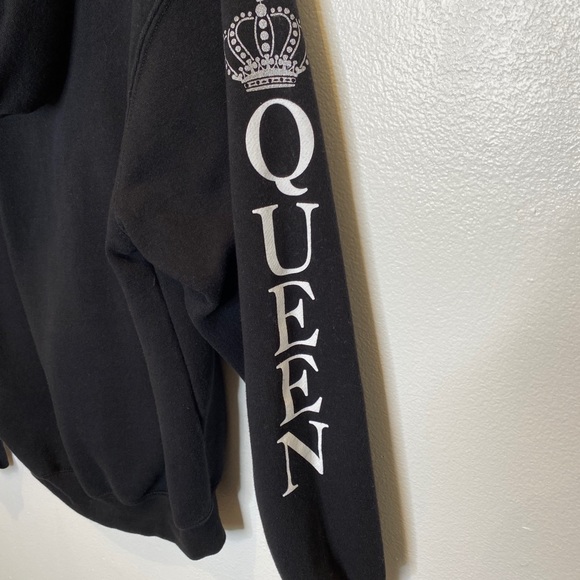 Black white silver QUEEN hooded sweater size Medium M hoodie - Picture 4 of 9